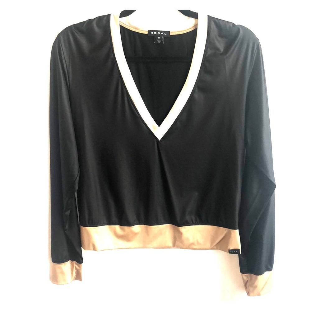 Vneck athletic top